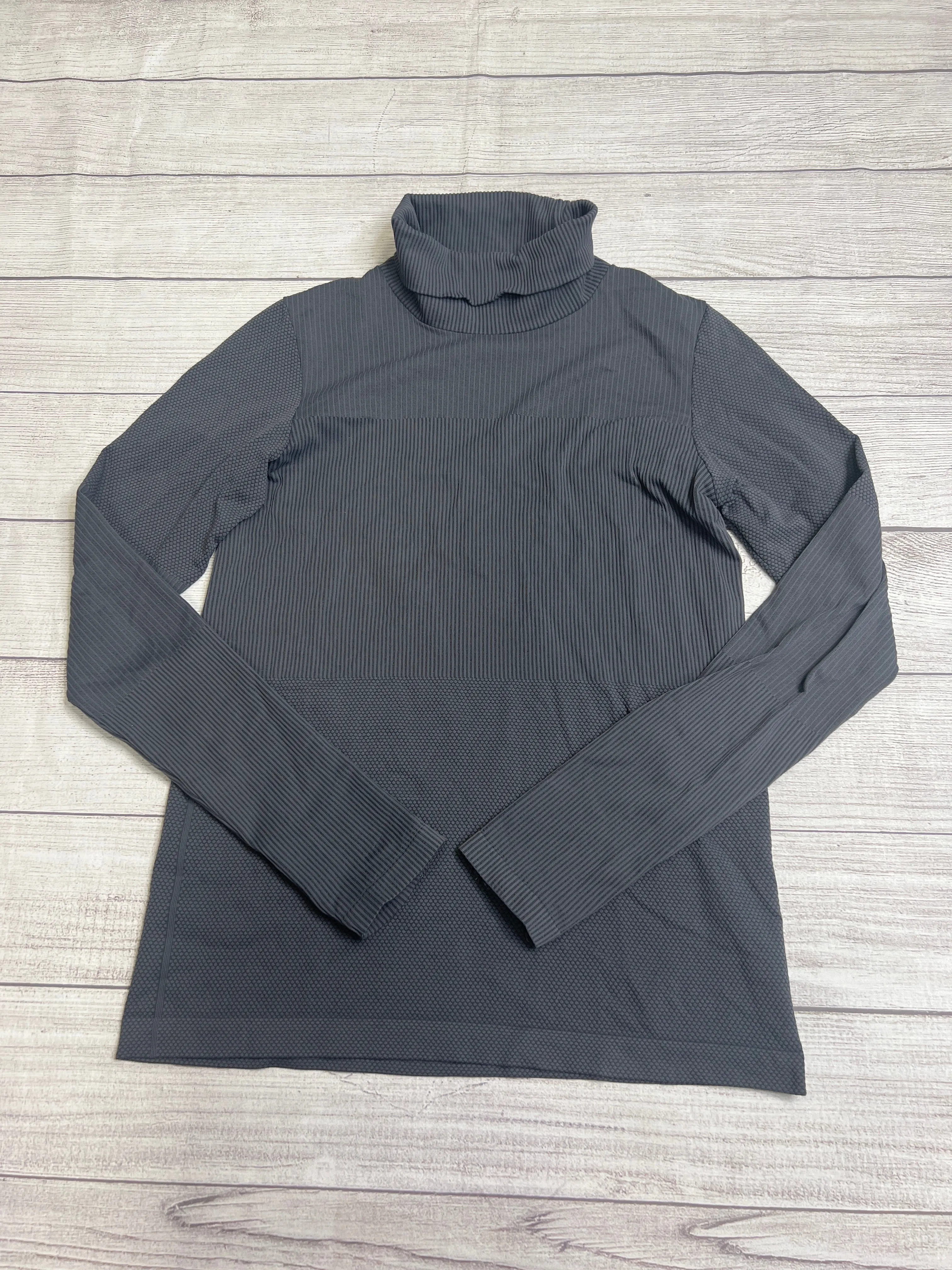 Athletic Top Long Sleeve Crewneck By Athleta  Size: L