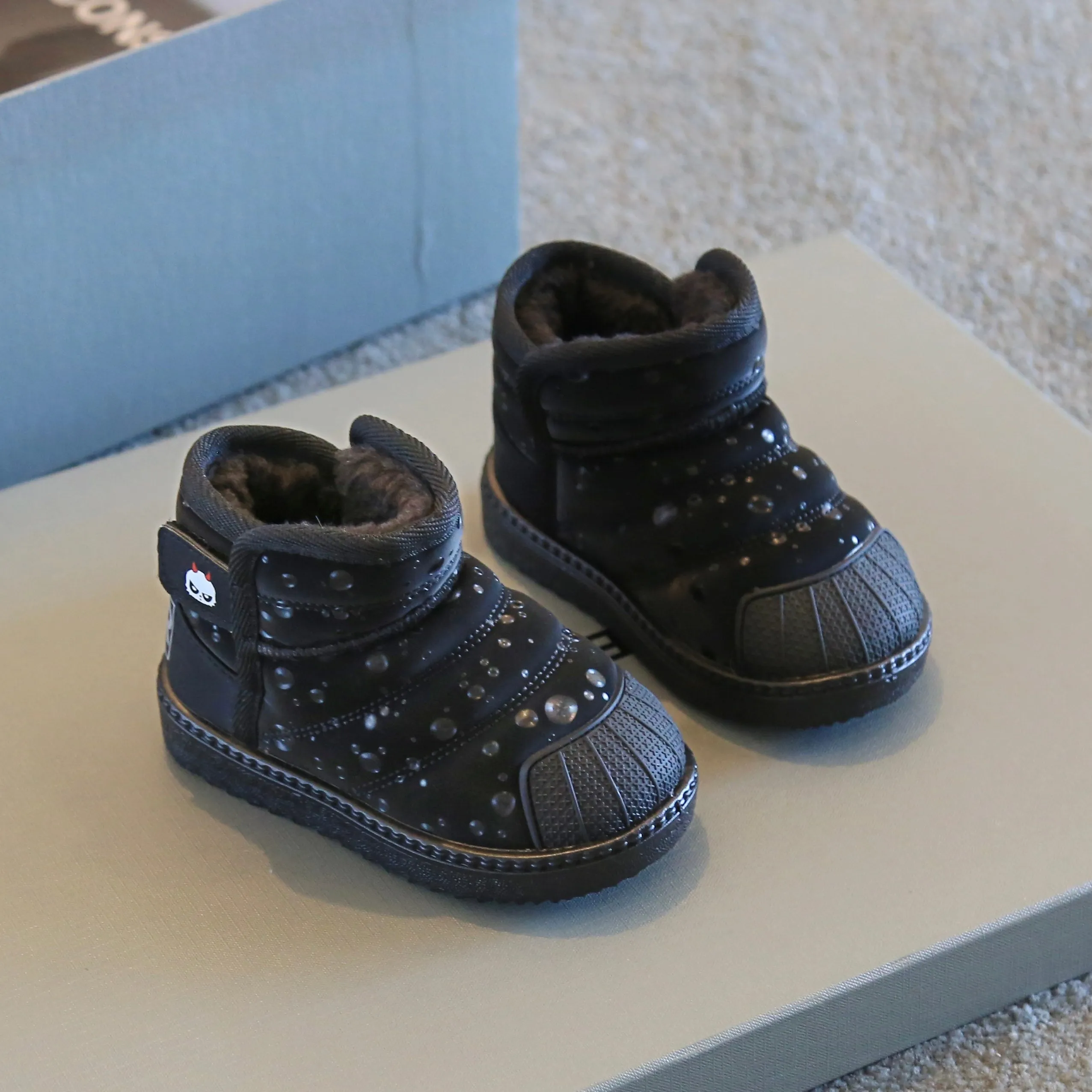 Bear Glitter Drop Winter Boots