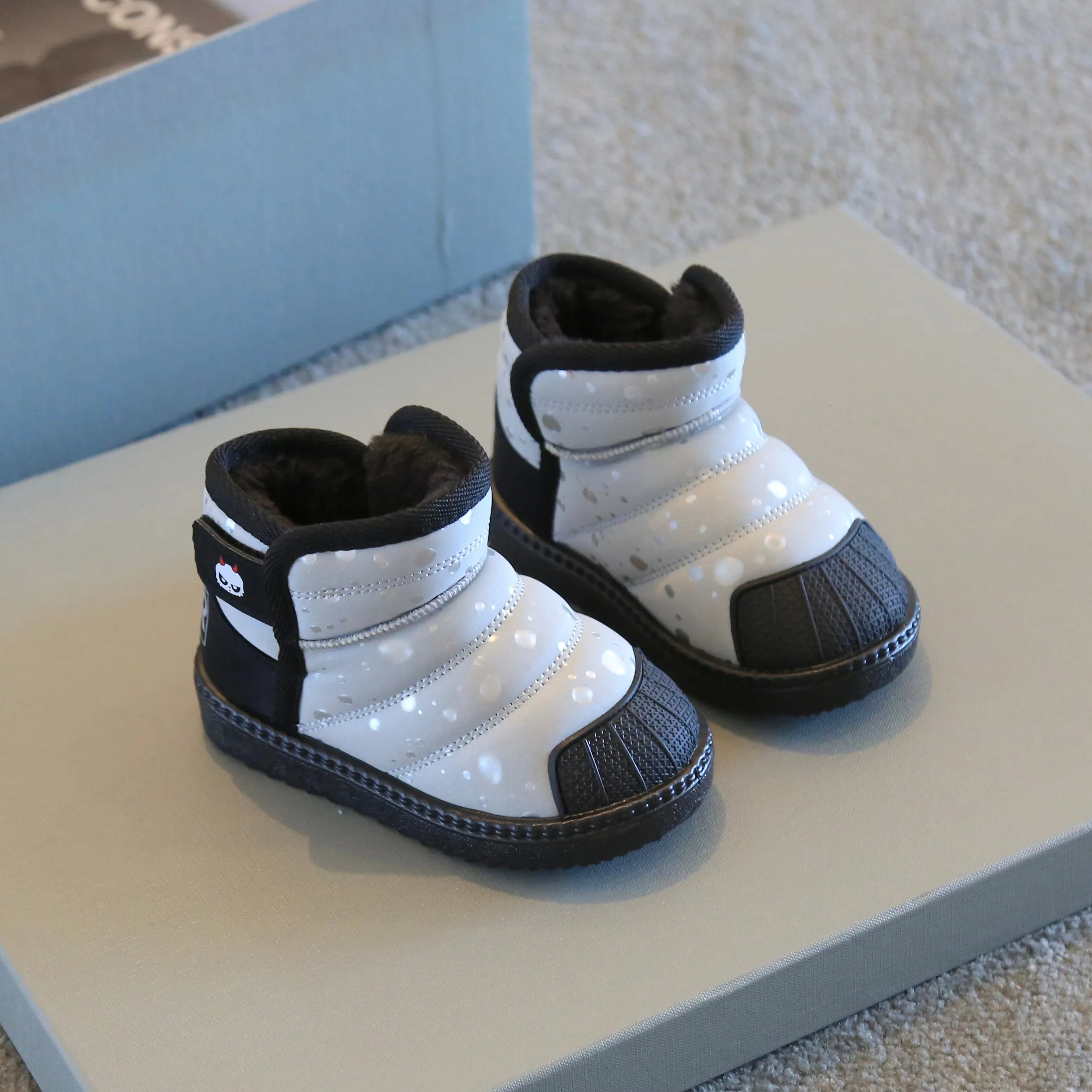 Bear Glitter Drop Winter Boots
