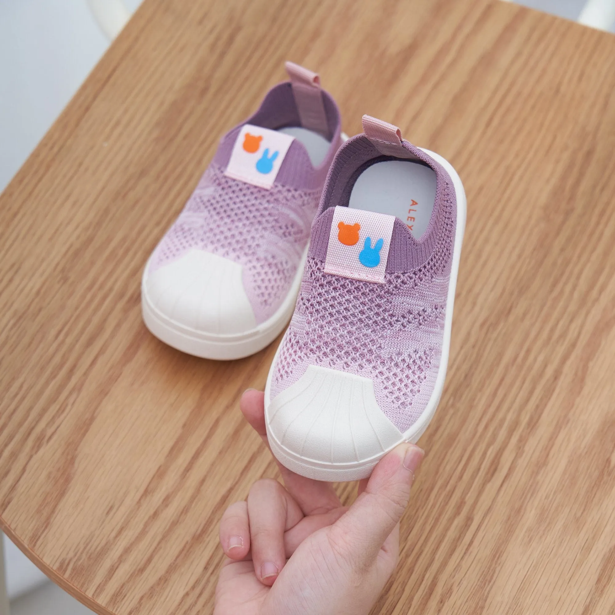 Gradient Color Kids Flyknit First Walker Shoes