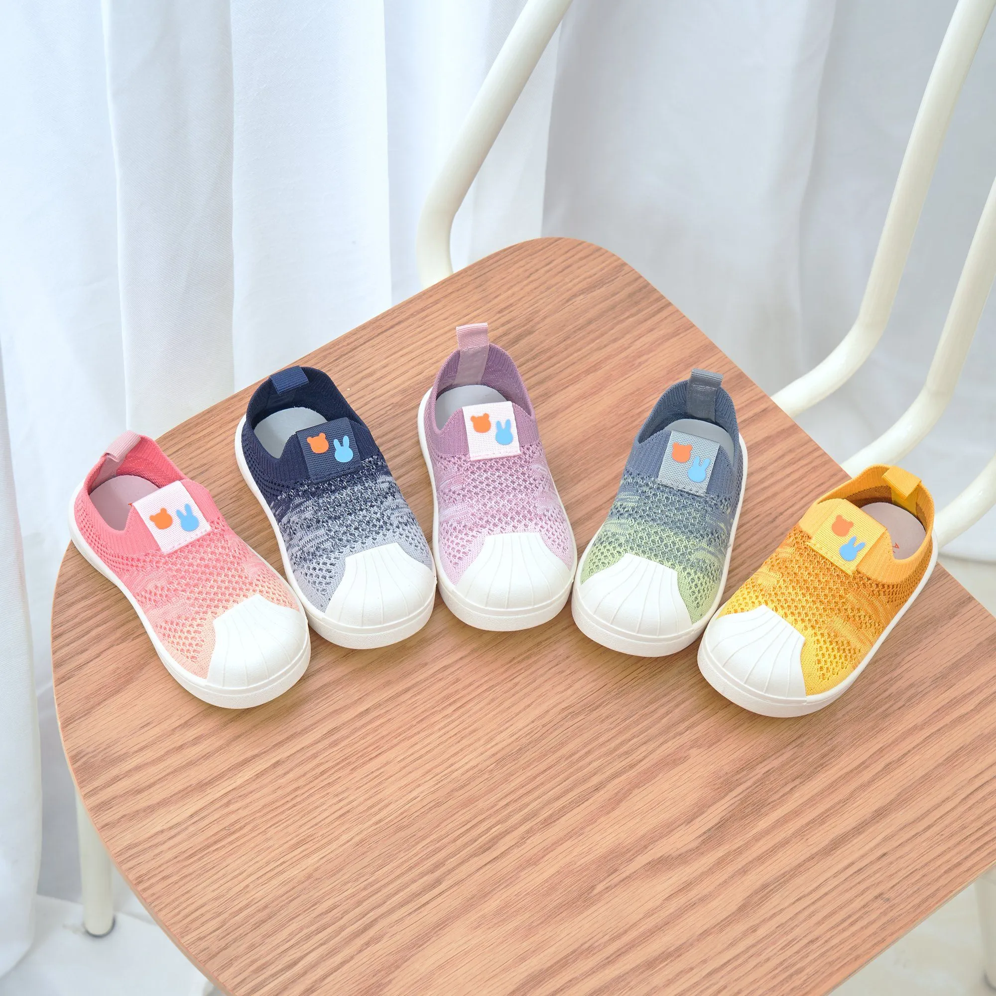 Gradient Color Kids Flyknit First Walker Shoes