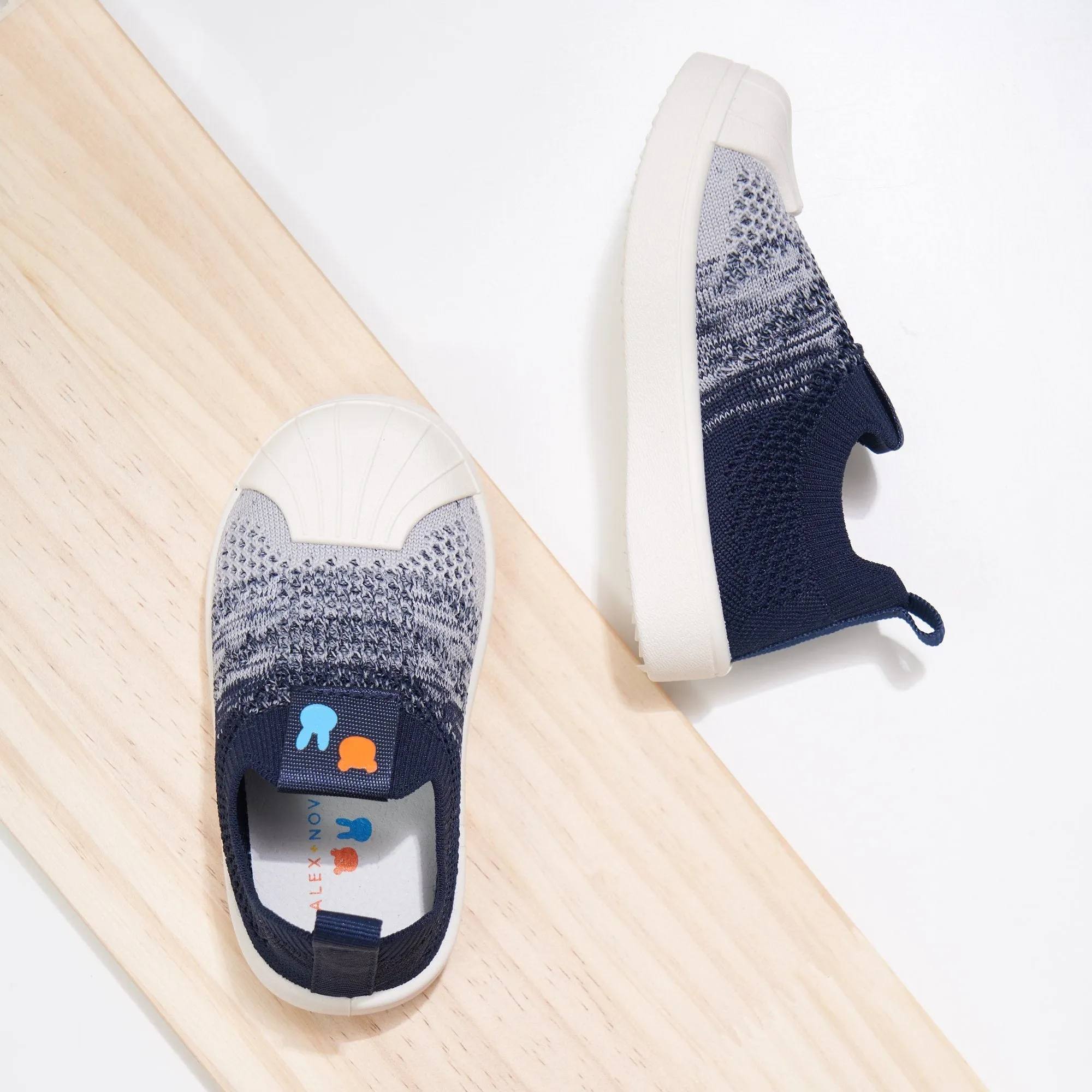 Gradient Color Kids Flyknit First Walker Shoes