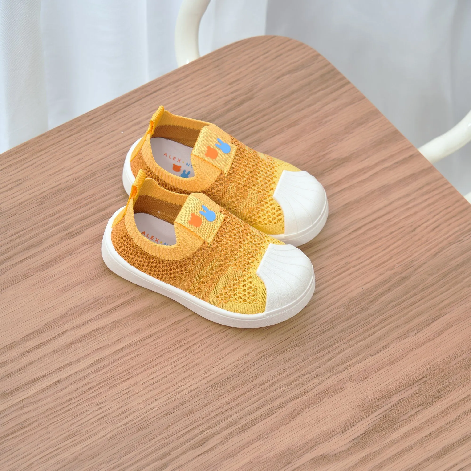 Gradient Color Kids Flyknit First Walker Shoes