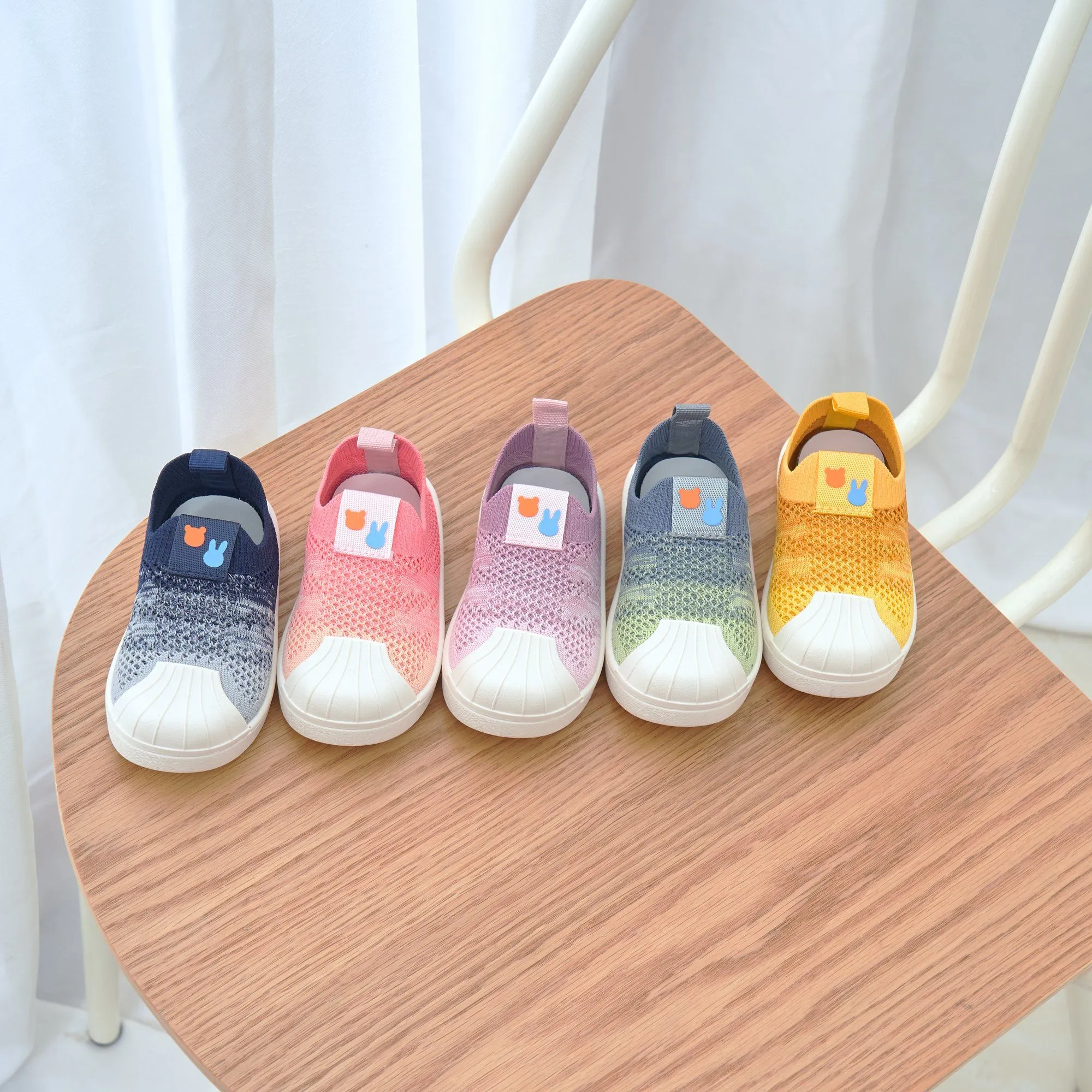 Gradient Color Kids Flyknit First Walker Shoes