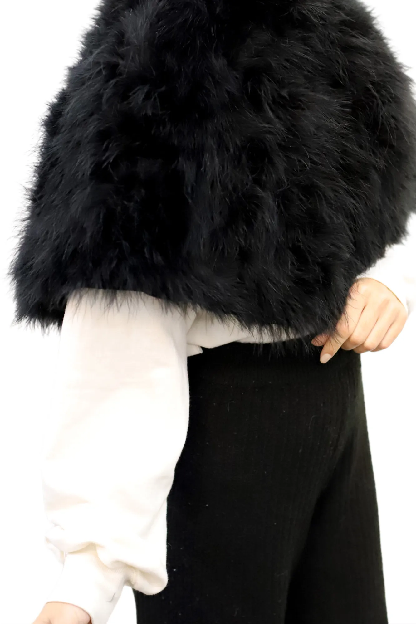 La Fiorentina - Black Feather Capelet