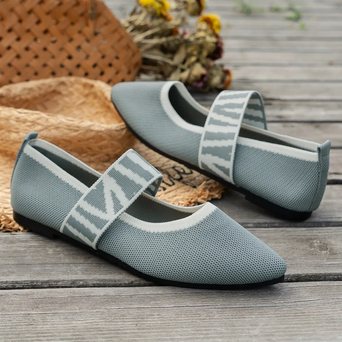 Michelle | Comfort and Style | Elegant Floral Pattern Shoes