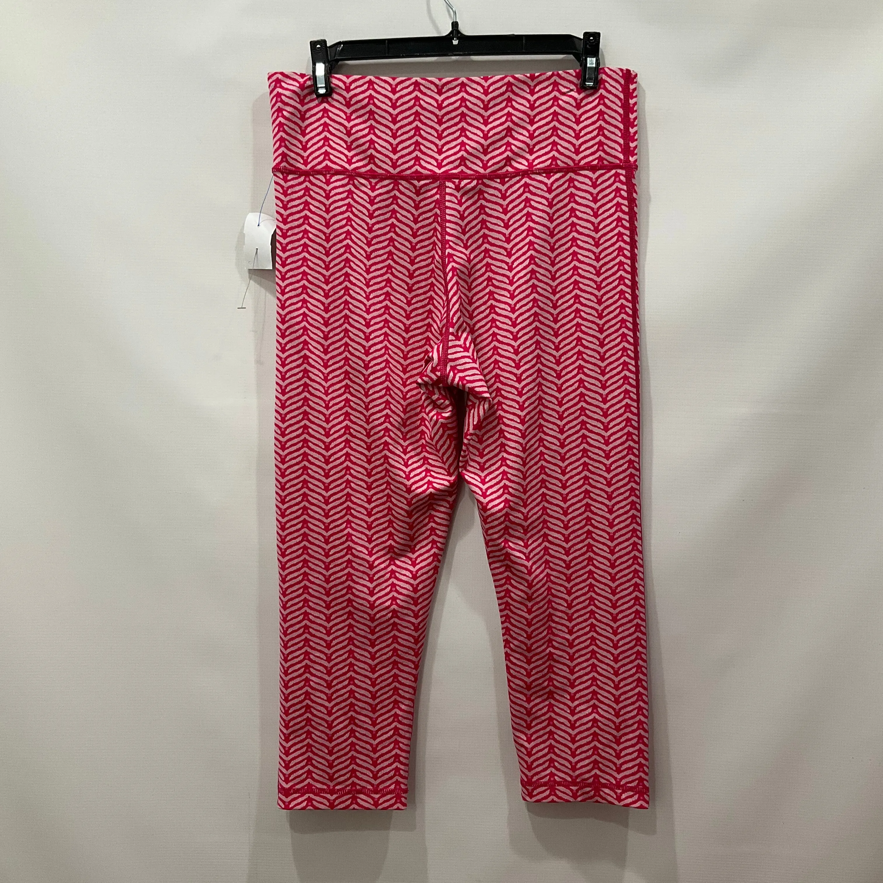 Pink Athletic Capris Vineyard Vines, Size M